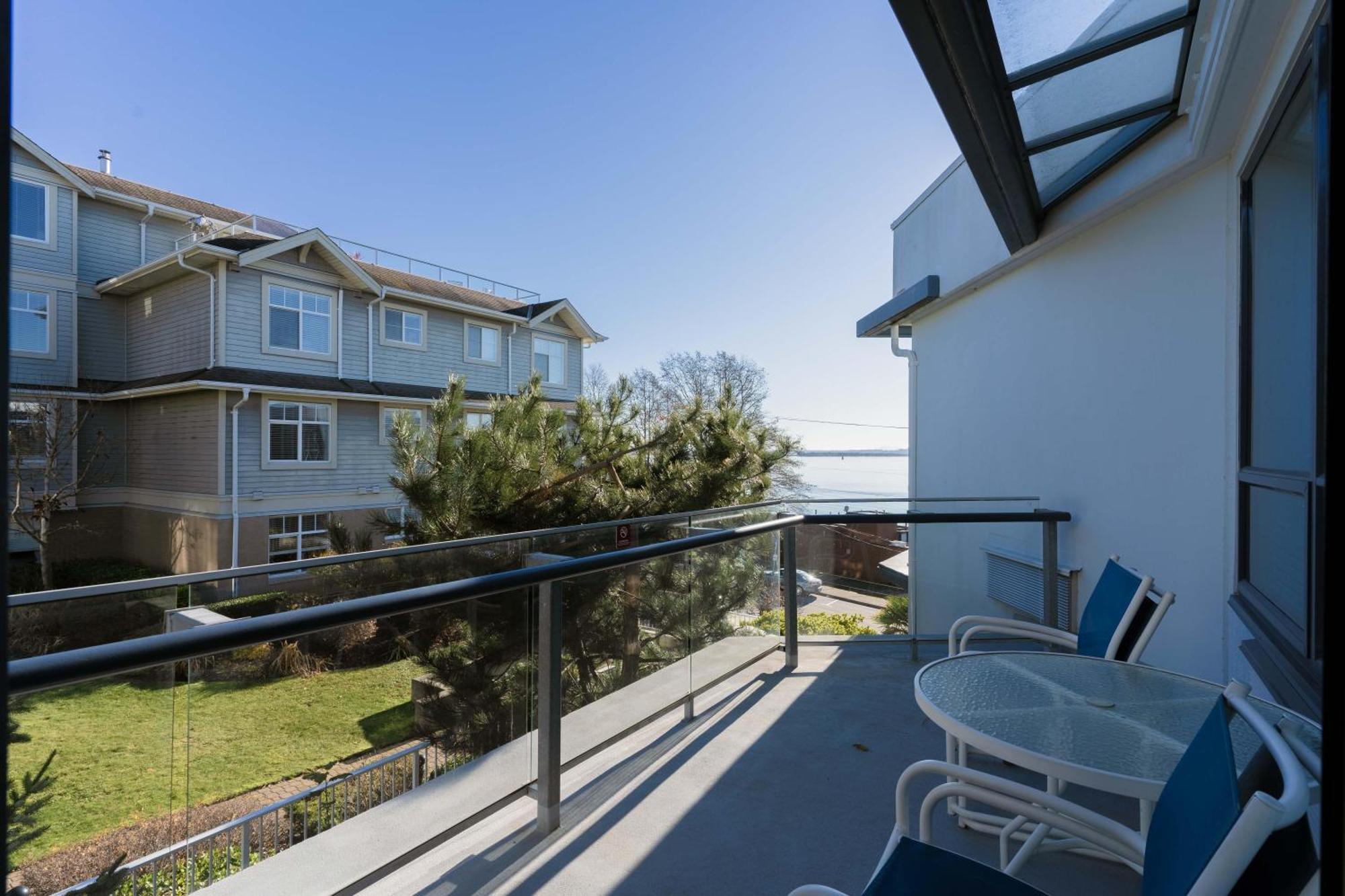 Ocean Promenade Hotel White Rock Rom bilde