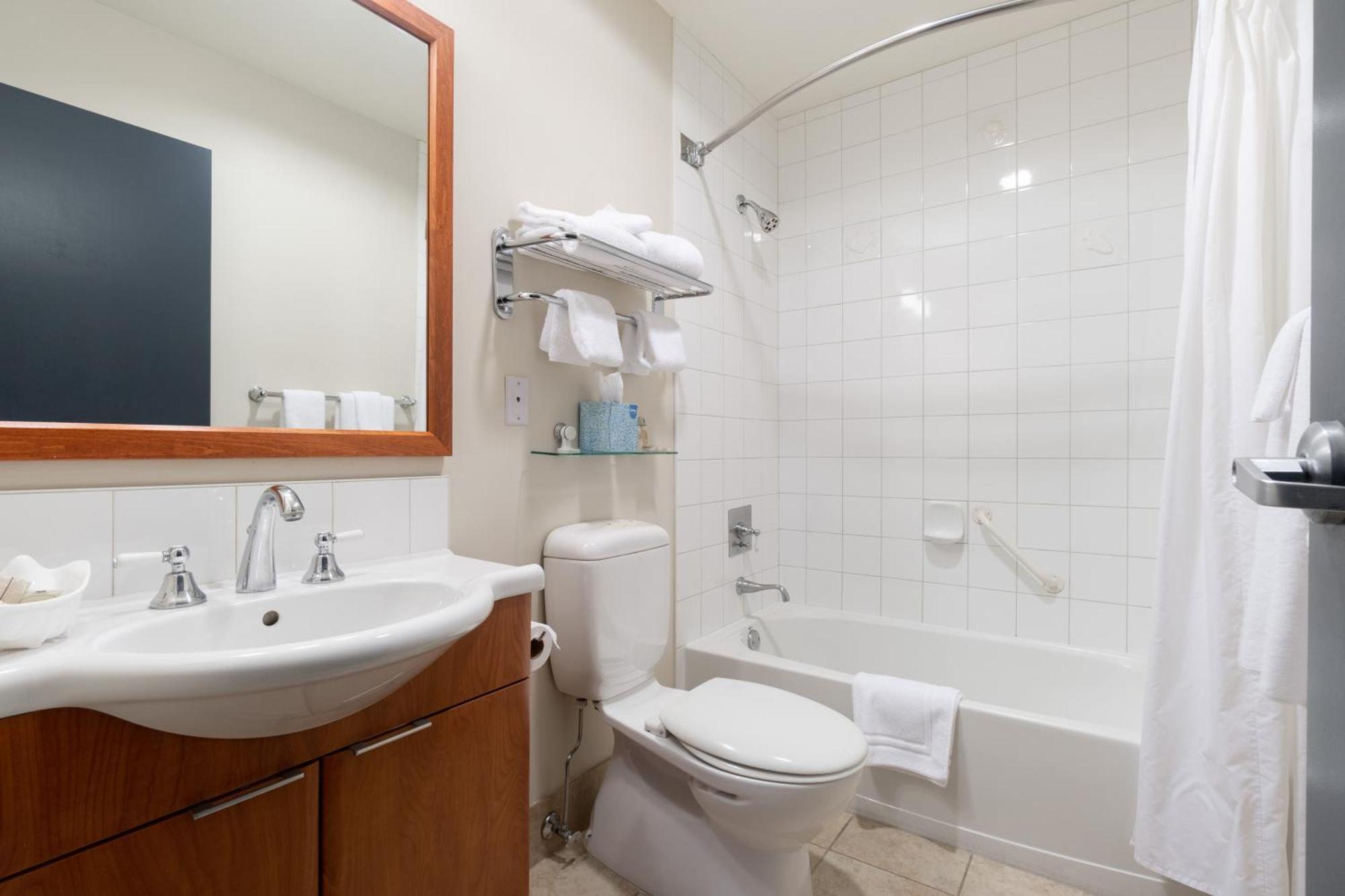 Ocean Promenade Hotel White Rock Rom bilde